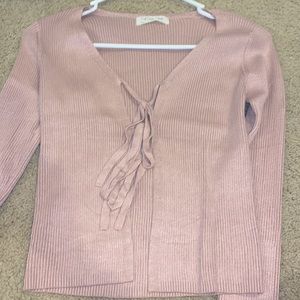 brand new haven’t worn it cream baby pink color tags are on it still!!